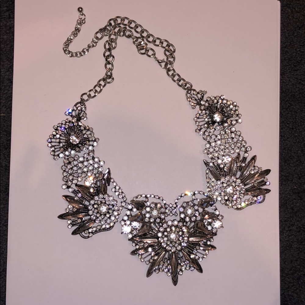 Jewelry: Large Rhinestone Statement Necklace